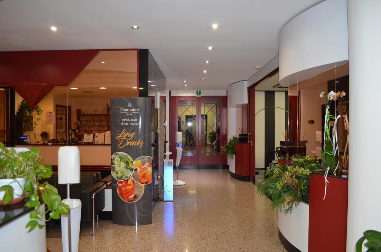 Hotel Diamante Corbetta Exteriör bild
