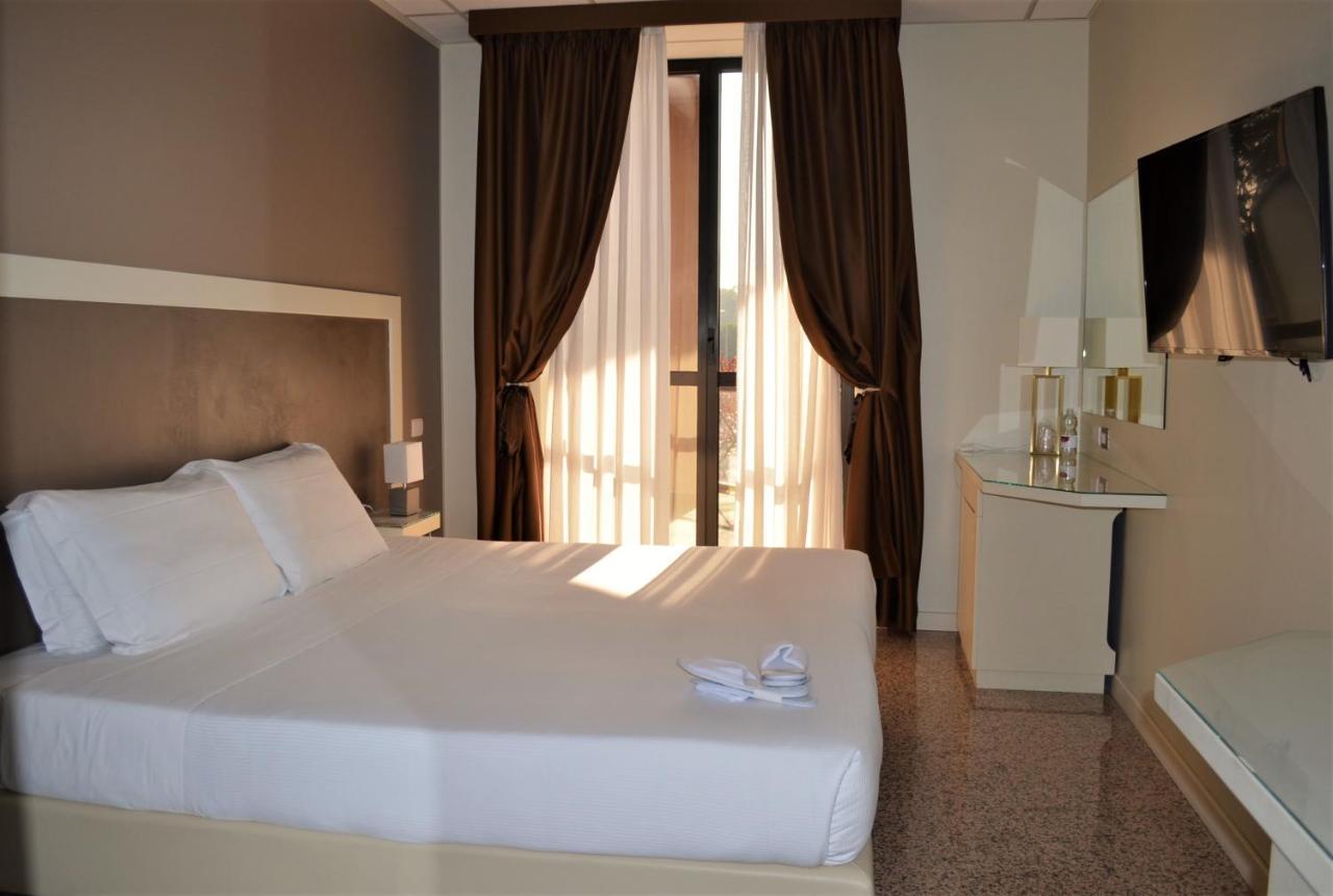 Hotel Diamante Corbetta Exteriör bild