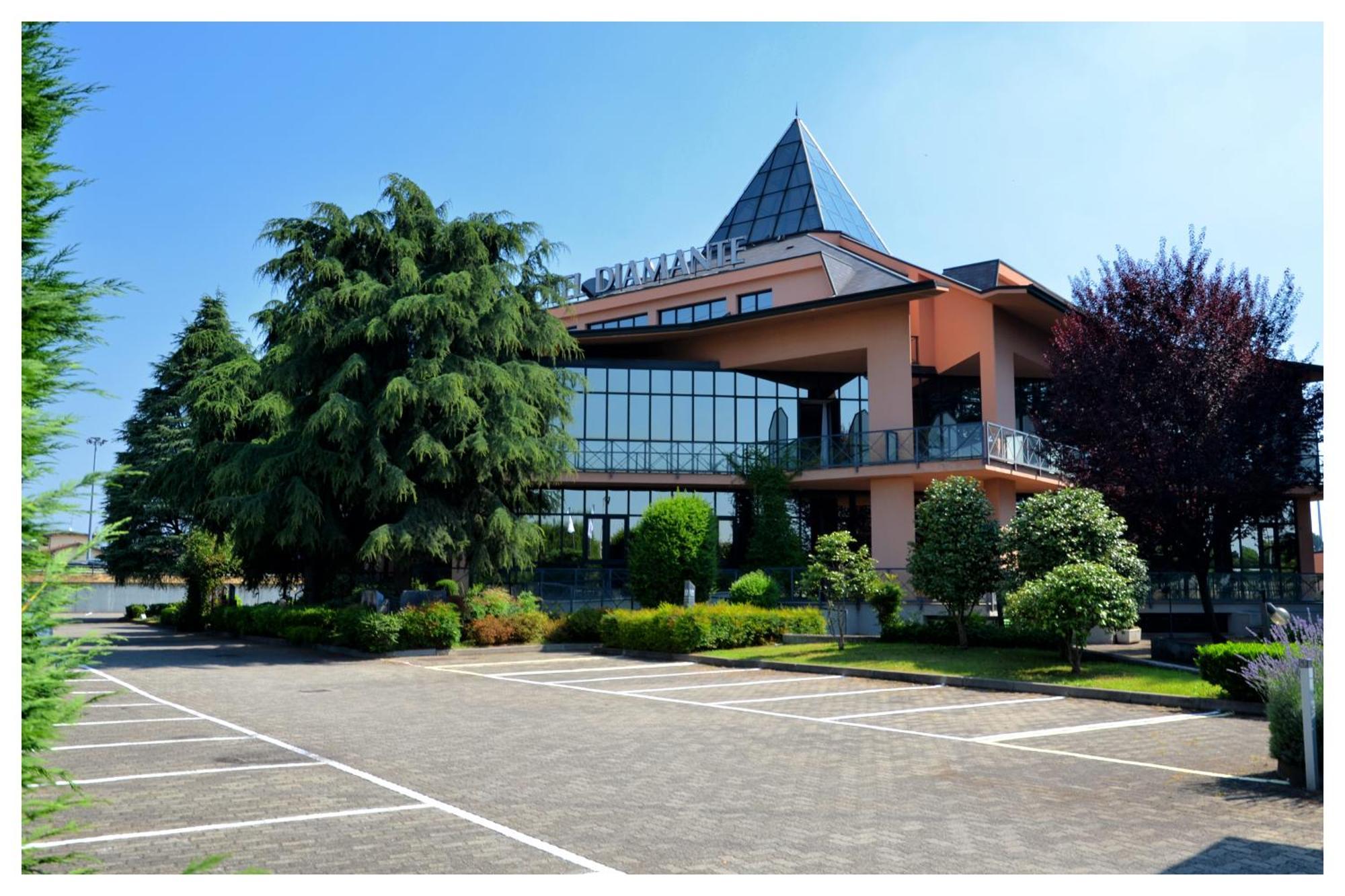 Hotel Diamante Corbetta Exteriör bild