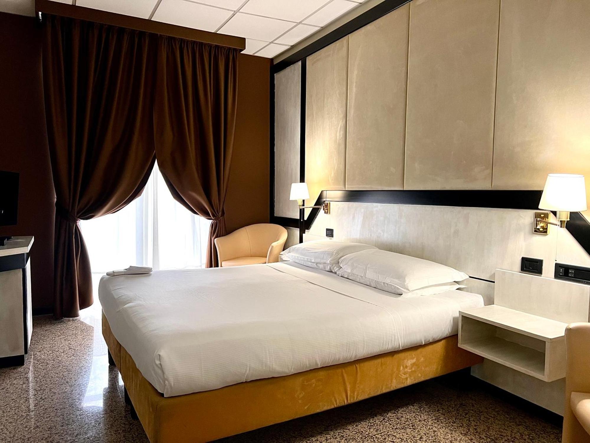 Hotel Diamante Corbetta Exteriör bild
