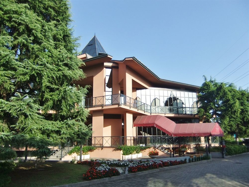 Hotel Diamante Corbetta Exteriör bild